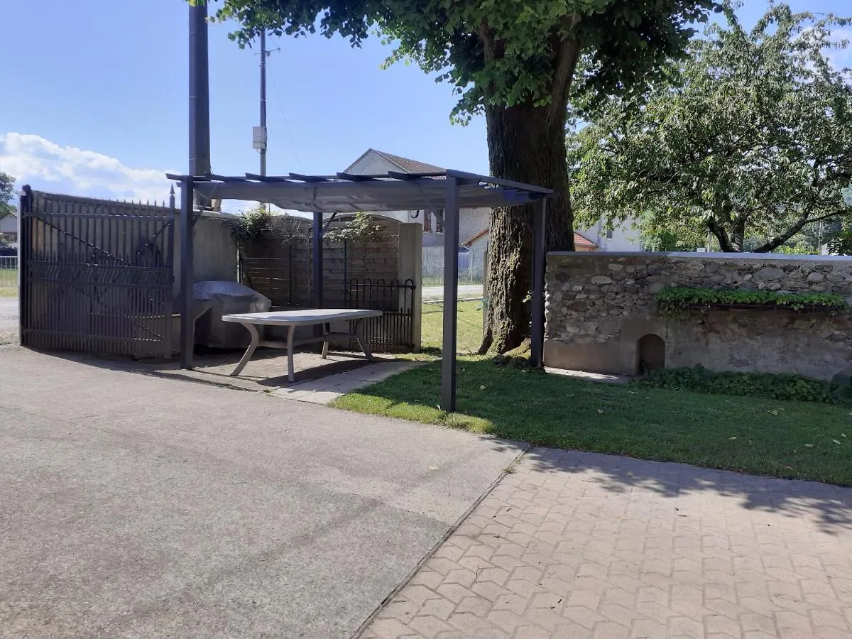 Les Copains D'Abord Villa Beaucroissant Holiday home